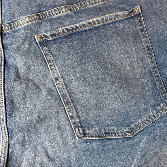 Old Navy O.G. Straight Shorts Cut Off Size 26 High Rise Secret Smooth Pockets - Picture 12 of 16